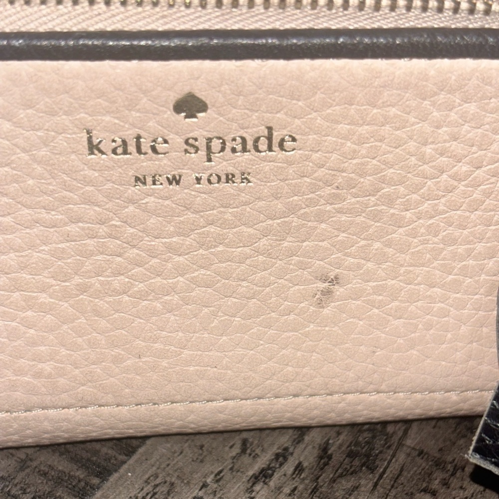 Kate Spade Chester Street Neda/warm beige and black pebbled leather. - Picture 7 of 10